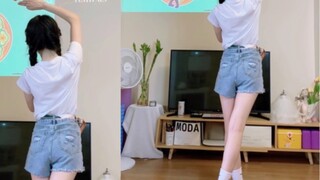 Just Dance "Quần áo mới của tôi"