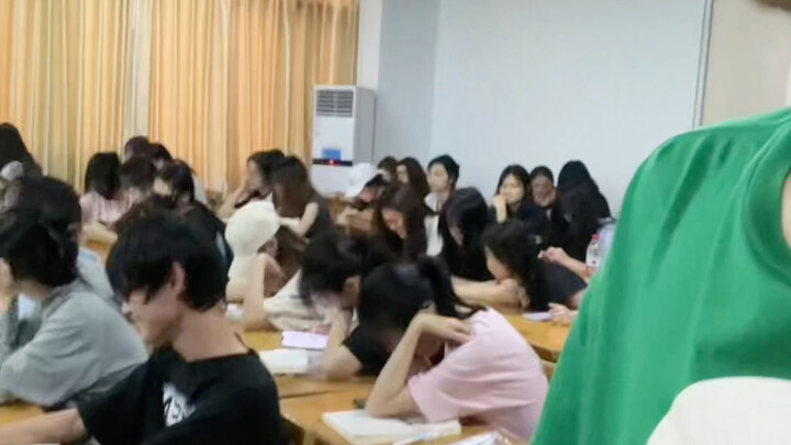 Jika kamu tidak mencintaiku, tolong jangan sakiti aku