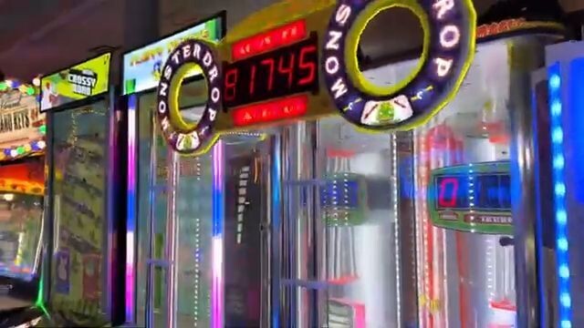 Putt Putt Fun Center Arcade Store Tour & Classic RARE GAMES! (Arlington TX)