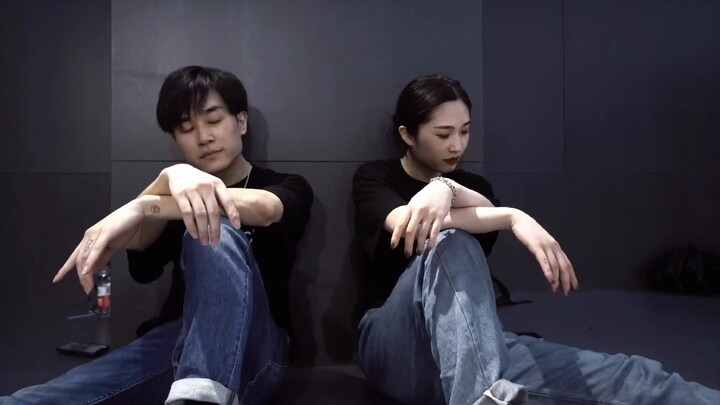 Ngọt ngào và ấm áp, hoàn hảo cho các cặp đôi thể hiện tình yêu! Thật cảm động!