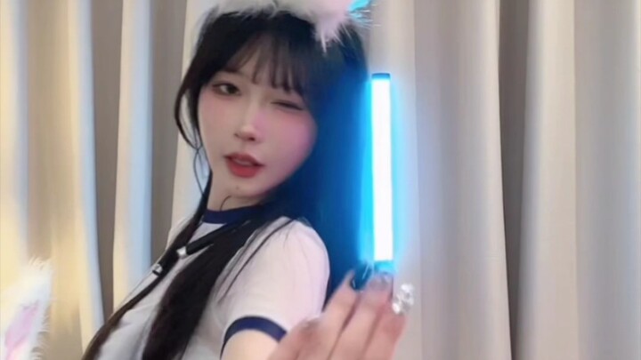 【Usagi Maru】เต้นรำและเล่นขลุ่ยสดวันที่ 14 กุมภาพันธ์ (.'▽'.)♡