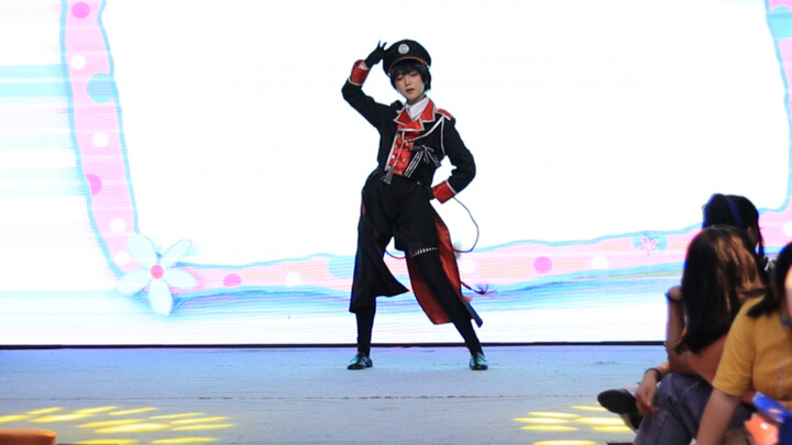[Shi Yuyan] Cảnh trên sân khấu Hana Zijun biểu diễn trang phục ca khúc tại Triển lãm truyện tranh Na