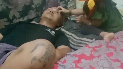 bapaknya lelah