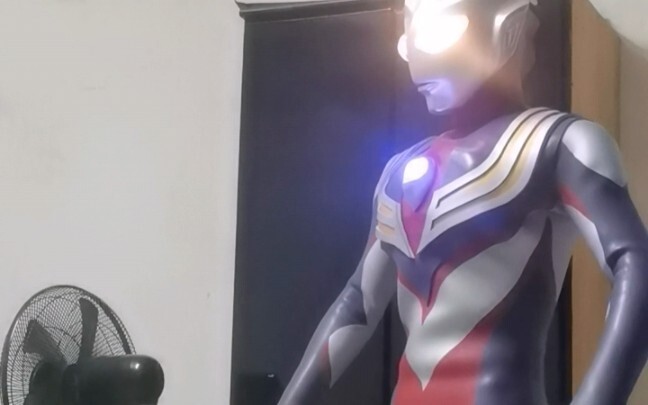 Video uji coba helm baru