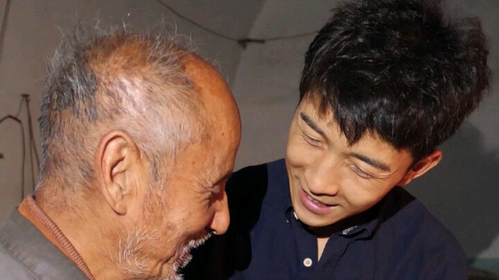 Kakek tunanetra mengatakan kulkasnya rusak, maka saya segera datang. Empat kali kunjungan dan perpis