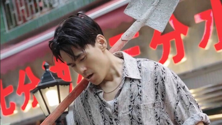 Master: I’m swamped all day—might as well grab a hearty old-school hot pot!