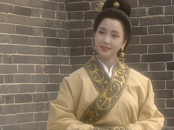 Ternyata “menggeleng-gelengkan kepala sambil mengangguk-angguk” juga butuh akting dan sikap yang tep