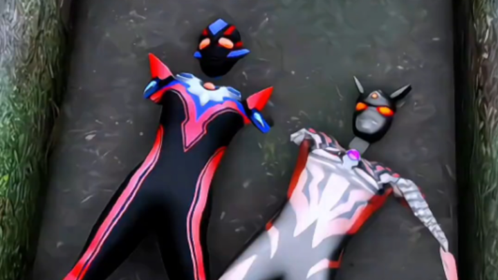 Ayolah Ultraman kecil, kamu pasti berhasil.