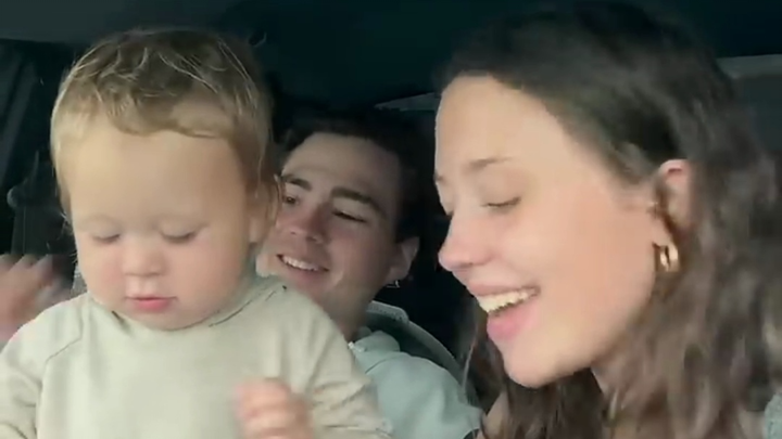 Their chemistry is amazing—her daughter really knows just how to pick up on her mom’s cues!