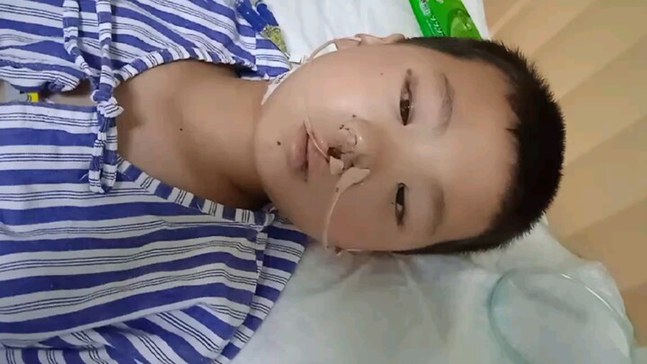 Please, everyone, save my younger brother.