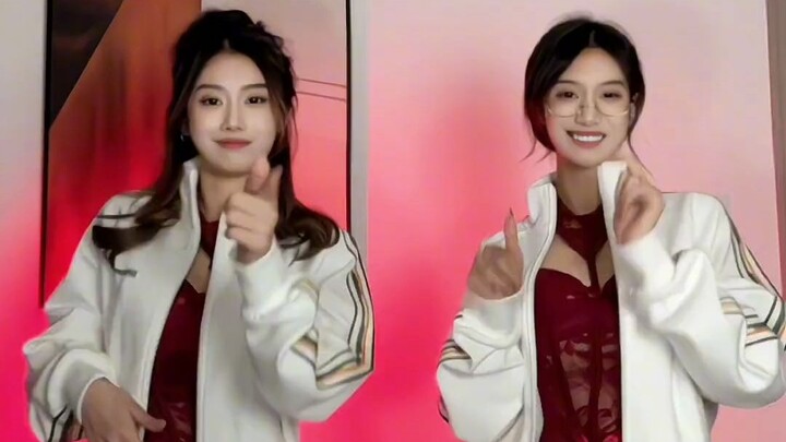 Twins’ Dopamine Girl Outfits by differentriver: Subtle Style That Packs a Punch