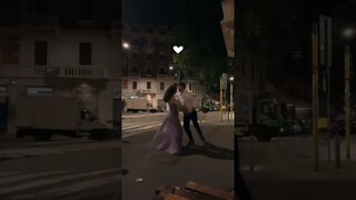 Under the Moonlight: Cute Couples Dance the Night Away in the Street 😍