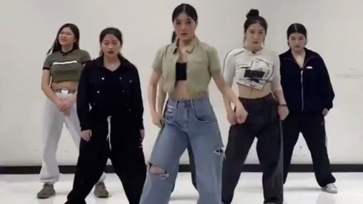 【ITZY Yeji】Bài hát mới của ITZY mang tên Weapon? Ca khúc chung kết của các nữ chiến binh đường phố? 