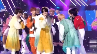 Soobin: "Kak, mana jerukku?" Seungkwan: "Buu, aku bingung."