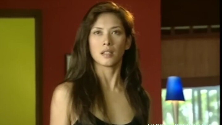 SKANDAL GLAMOUR (2002).