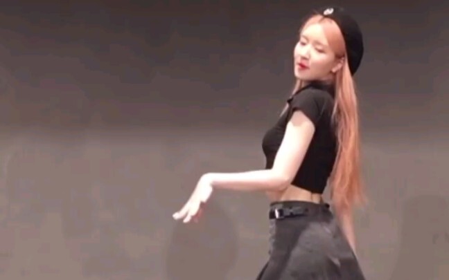 【Suzy直拍】翻跳 LE SSERAFIM《Blue Flame》