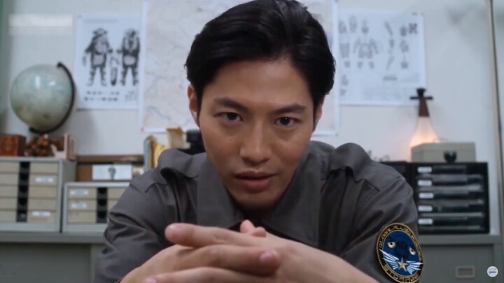 This episode is amazing! Ace is so cool and saves the day! It's like dreaming back to the Showa era!