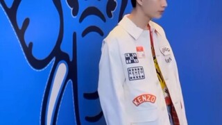 #offjumpol model in #KENZO in Singapore