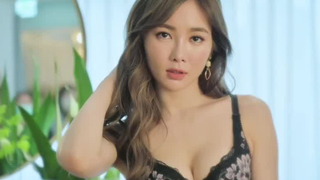 Iklan pakaian dalam Shu Zichen