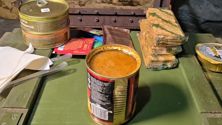 Post-apocalyptic wasteland supplies: Russian outdoor hiking and trekking rations