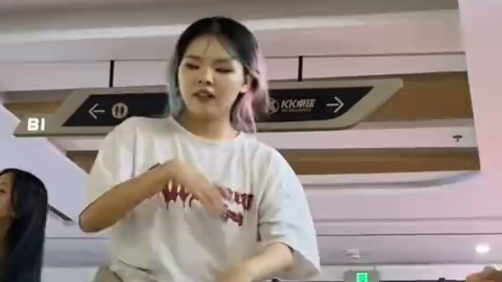 [เพลง] โชว์เบาๆ ไม่เมาเรือ เต้นเต็มเพลงในวันที่สองของการคัมแบ็ค｜Stray Kids- LALALALA