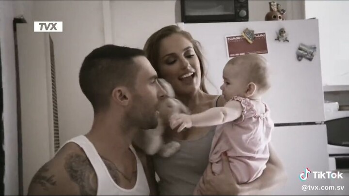 Maroon 5 - One More Night