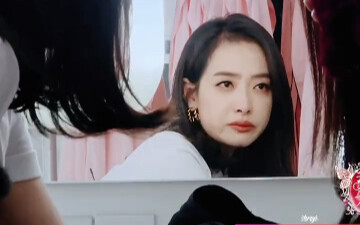 No matter what she does, Song Qian gives it her all—she totally deserves our love!!!