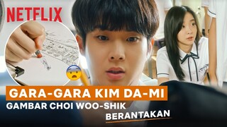 Choi Woo-sik Ngambek ke Kim Da-mi Gara-gara Gambarnya Rusak | Our Beloved Summer | Clip