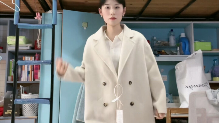 A very well-tailored coat at an affordable price
