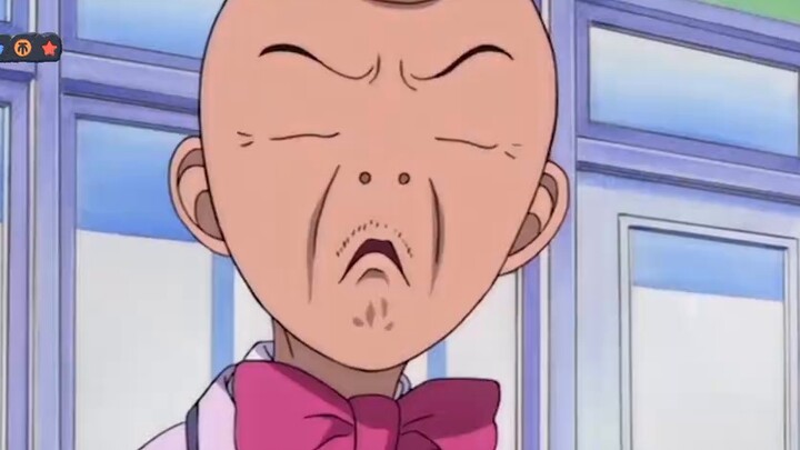 Sekolah ini tidak memiliki guru perempuan selama sepuluh tahun, tetapi hari ini dua orang guru perem