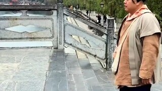 扮演趁茂茂的模样，结果是茂茂本人回来了！！看看茂茂心心念念的长安城