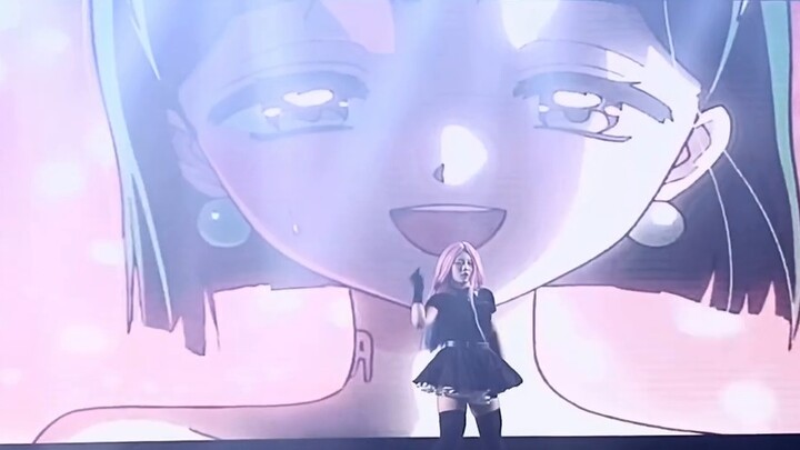 [ชิโนะ มายุ/MIZIcos] "จะเป็นยังไงนะ ถ้าได้คอสเพลย์เป็นนักเต้นบนเวทีที่ทำให้คนดูตกหลุมรักเอเลี่ยน...?