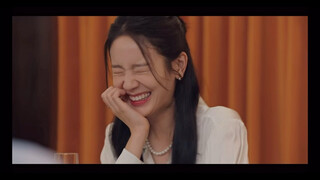 Thật là một tiếng cười! Cách mình lấy CP trông giống hệt cô gái thứ 2! Hahahahaha! Cô thứ 2 dễ thươn