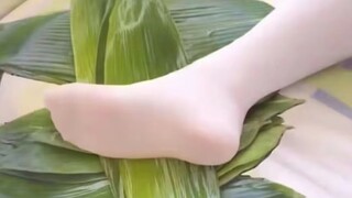 不是，这还怎么吃啊？！