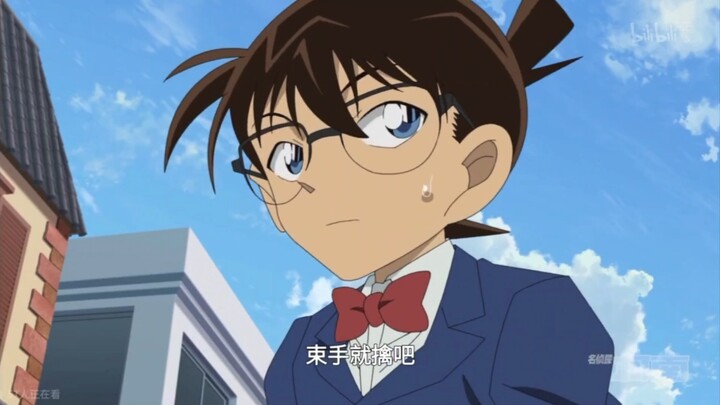 Kid disguises himself as a Pretty Cure and fights side by side with Conan.