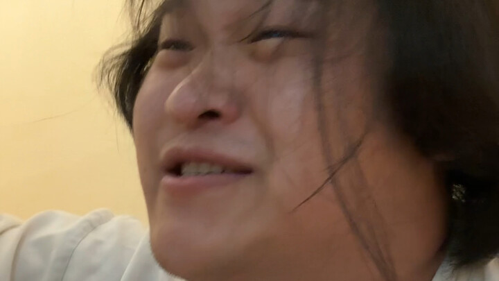 คุณเอาบัตรมาให้ผมดีๆ นะ