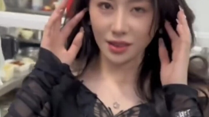 น้องสาวของพี่สะใภ้น่าตาดีจริงๆ แต่ไม่ให้ใครมองน่ะสิ