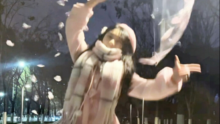 الله ينساق مع التيار، لكن النسخة ذات الأخطاء