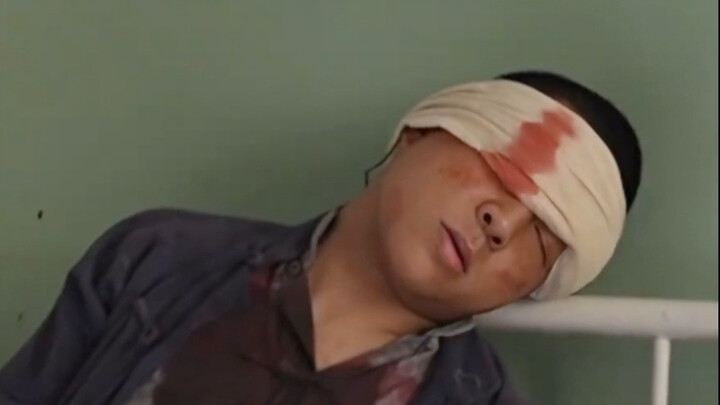 เขาเก็บกระสุนนัดสุดท้ายไว้ให้ตัวเอง โดยคิดว่าอย่างนั้นจะสามารถปกป้องคนอื่นได้
