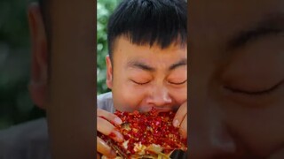 Songsong and Ermao eat spicy challenge, who is the strongest?