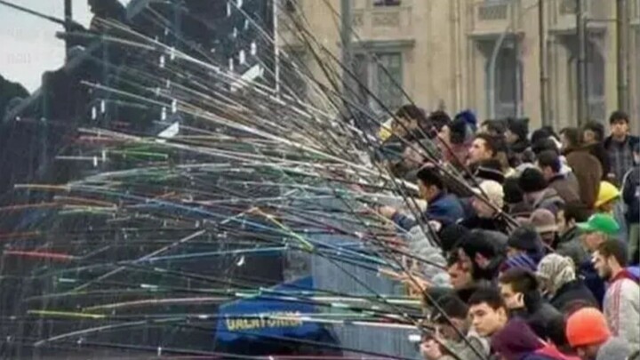 Cepat atau lambat aku bakal ketawa mati gara-gara para penipu ini hahahahahahahaha!