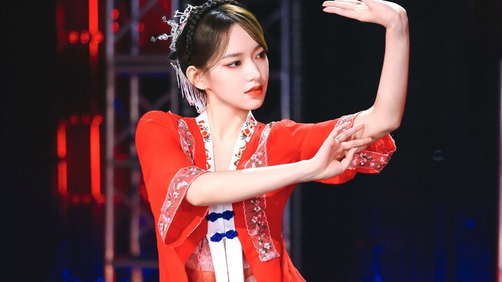 Cheng Xiao's "Wushuang" Stage Full Performance