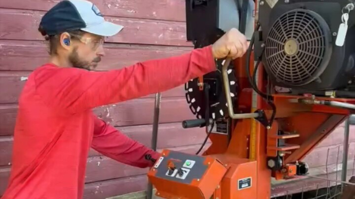 Milling up a black walnut a locally sourced hardwood if it wasn't for us it would be mulch