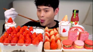 ăn bánh kem dâu tây ngon #asmr #mukbang