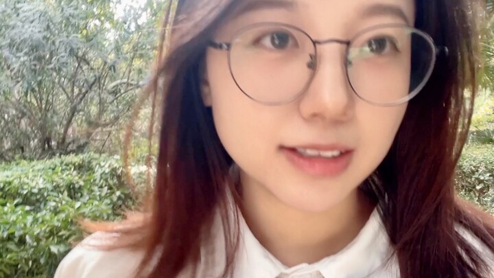 “Tết đến rồi, nữ thạc sĩ 25 tuổi vẫn còn độc thân, mẹ sốt ruột quá.”