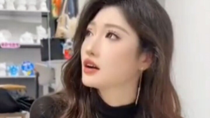 “ตั้งชื่อให้แก้วใบนี้หน่อย”