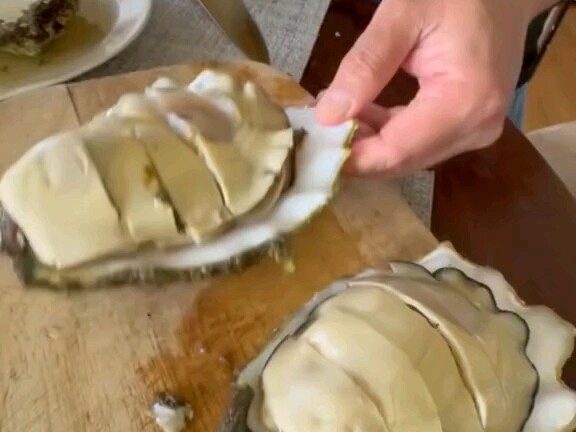 Hàu sống tự nhiên béo ngậy