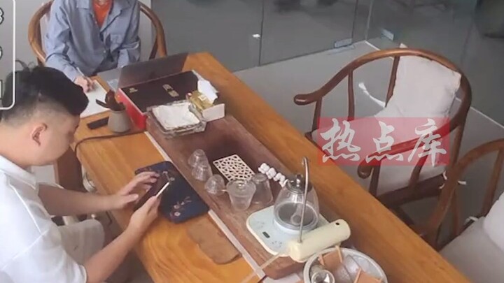 I don’t understand the men’s world—how can it be so joyful?