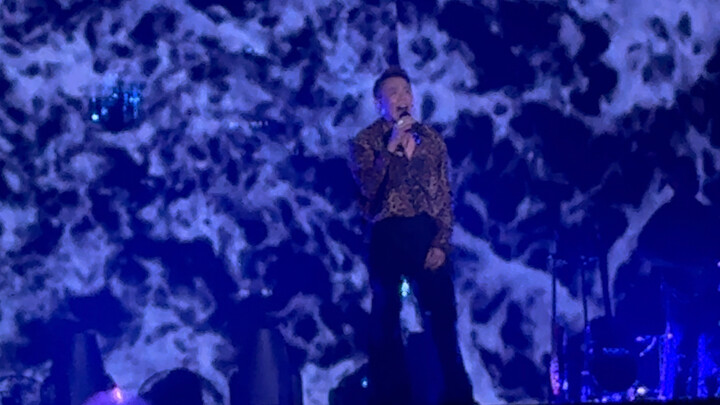 Ini suara yang keluar dari orang berusia 55 tahun?