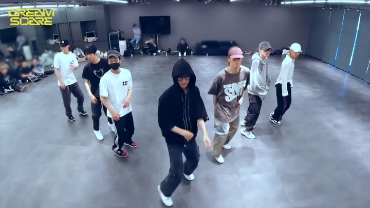 【فريق ترجمة Yo Dream】241206 NCT DREAM 'عندما أكون معك' لقطات من غرفة التدريب على الرقص مع ترجمة بالل